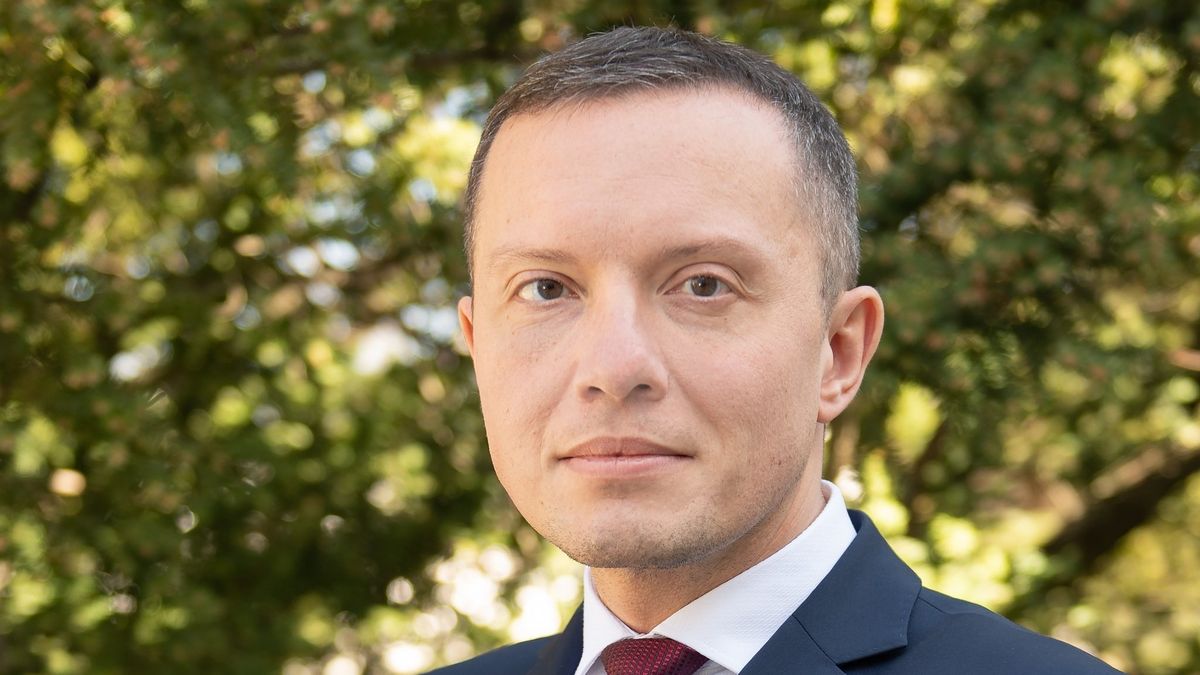 Tomasz Zdzikot (na zdjęciu) został prezesem zarządu Poczty Polskiej.