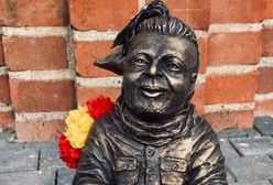 Wrocław. Uczczono pamięć Bartłomieja Skrzyńskiego. Przy Stadionie Olimpijskim stanął krasnal "Skrzynia"