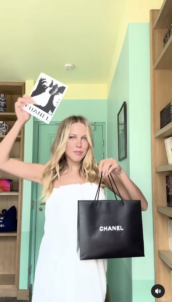 Jessica Mercedes Kirschner dostała w prezencie torebkę Chanel