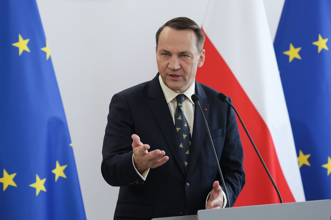 Skandaliczna aukcja w Niemczech. Sikorski reaguje