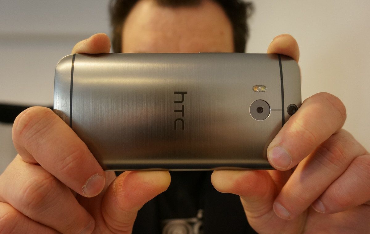 HTC One m8 - jakość wykonania i ergonomia 6