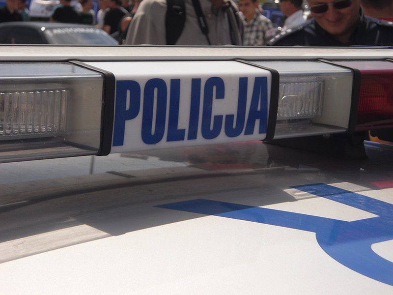 Dwóch ściganych zatrzymanych przez ostrowieckich policjantów