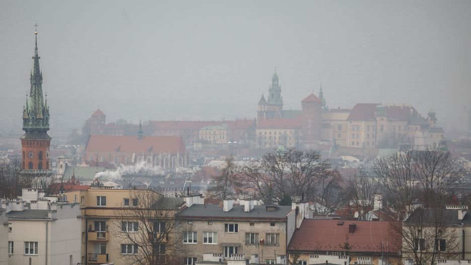Właściciele budynków będą musieli zgłaszać, czym je ogrzewają. Celem walka ze smogiem
