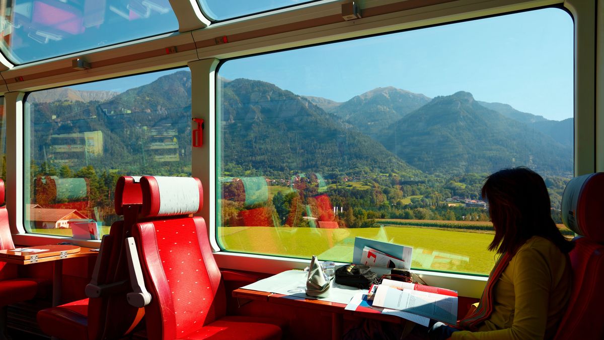 Panoramiczne wagony to znak rozpoznawczy szwajcarskiej kolei