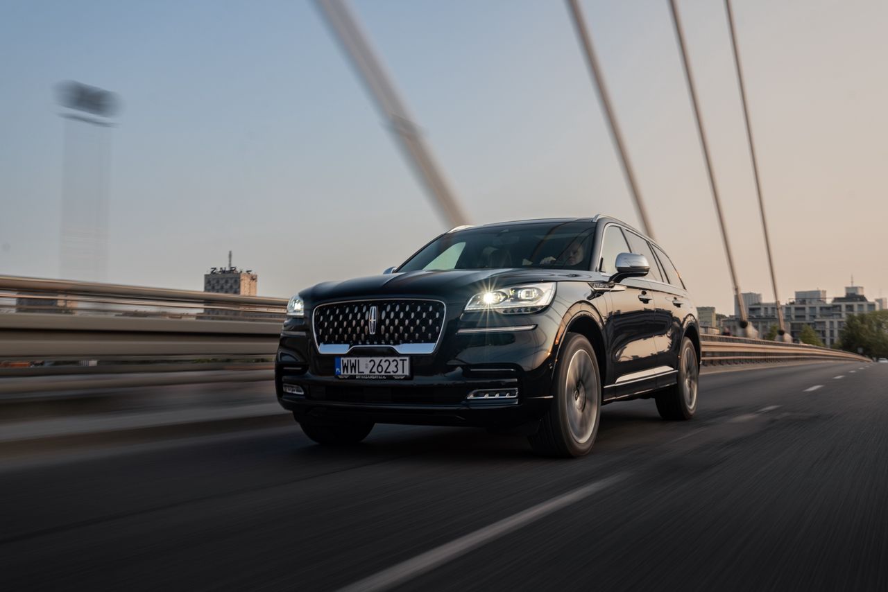 Lincoln Aviator Black Label Grand Touring