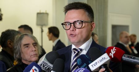 Weto ws. SAFE. Hołownia: największy jak dotąd błąd prezydentury