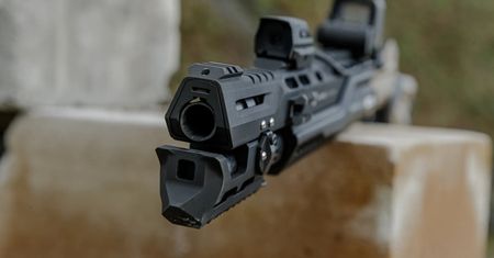 MP-155 Ultima - futurystyczna strzelba Kałasznikowa