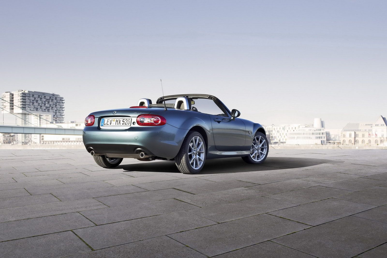 2013 Mazda MX-5 - kultowy roadster po kuracji odmładzającej [galeria] 11