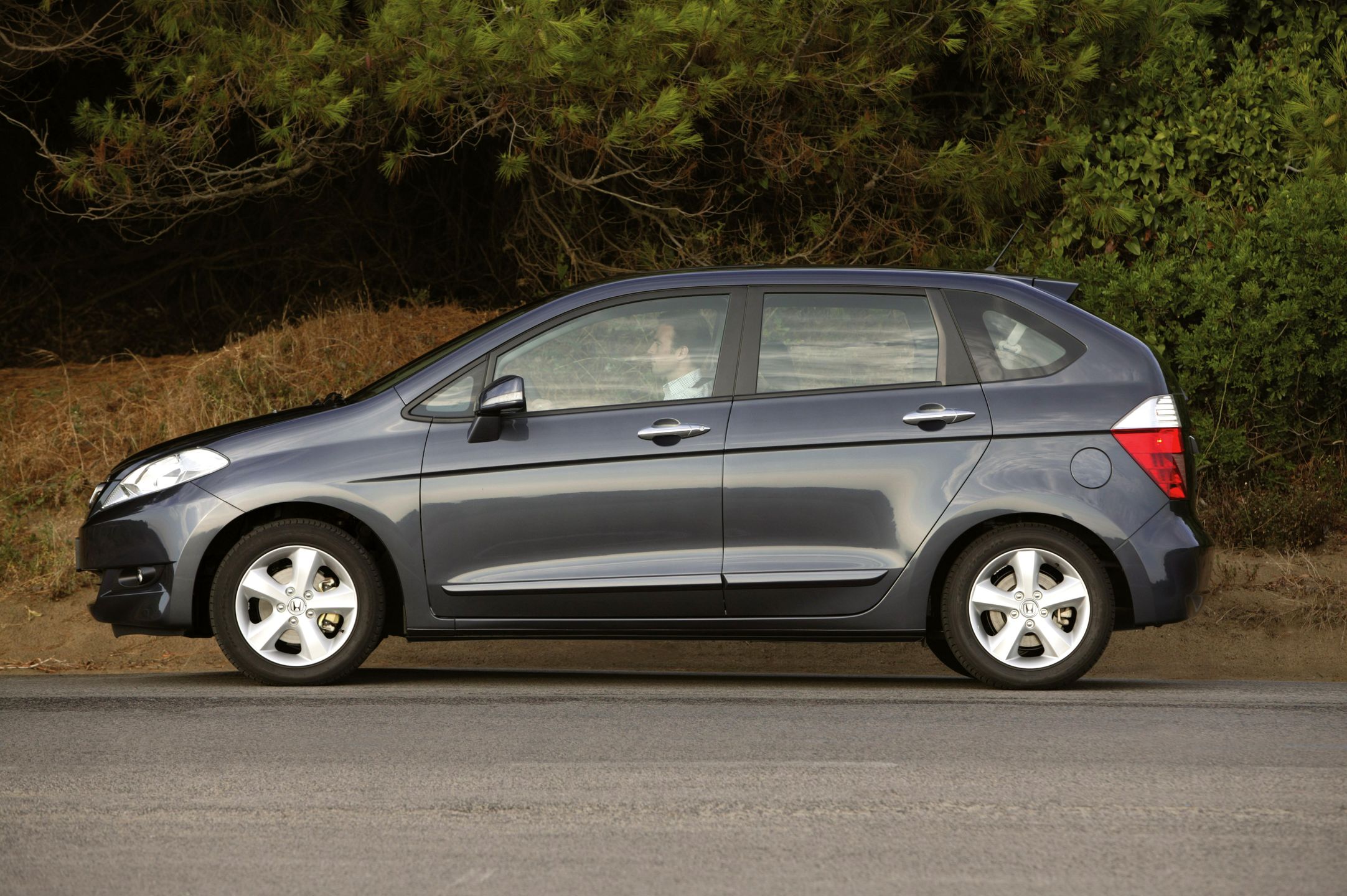 Honda FR-V
