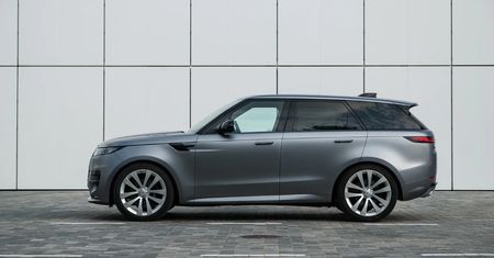 Land Rover wzywa do serwisu dwa auta. To najmniejsza akcja serwisowa w dziejach marki