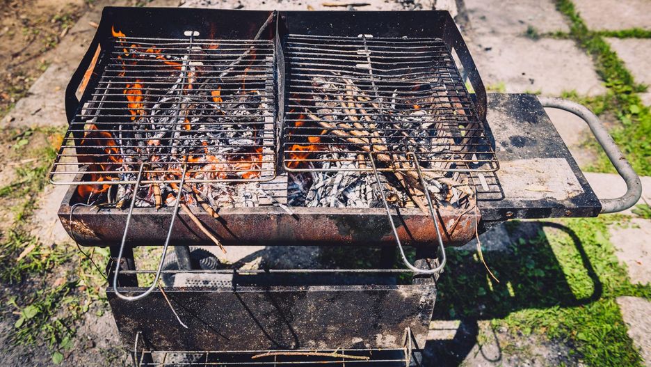 Domowe sposoby na wyczyszczenie grilla są najlepsze