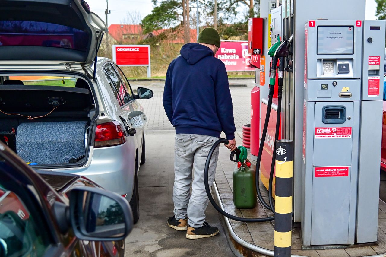 Polskie paliwo znów kusi Czechów. Media o szturmie na stacje