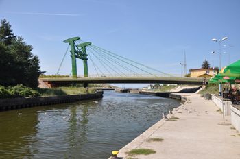 Dźwirzyno: Najciekawsze atrakcje – plaża, jezioro, niespodzianki. Co robić i co zobaczyć?