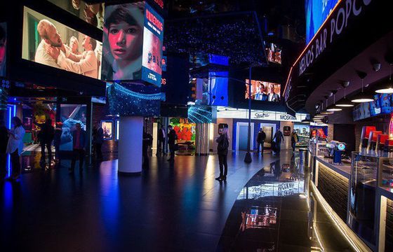 3,7 mln widzów na trzech filmach Next Film, Helios z 4,1 mln sprzedanych biletów i 5 kinami w budowie