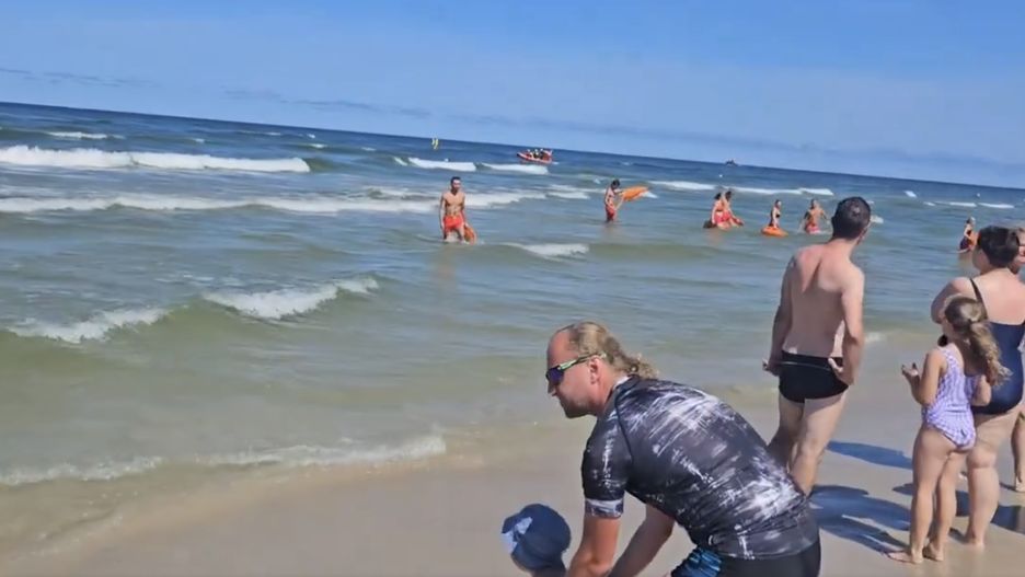 Ratownicy przeszukiwali kąpielisko w Łebie, szukając dwójki dzieci. Znalazły się na plaży