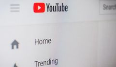 YouTube wygrywa w odpowiedziach AI. Co czwarta odsyła do treści z platformy