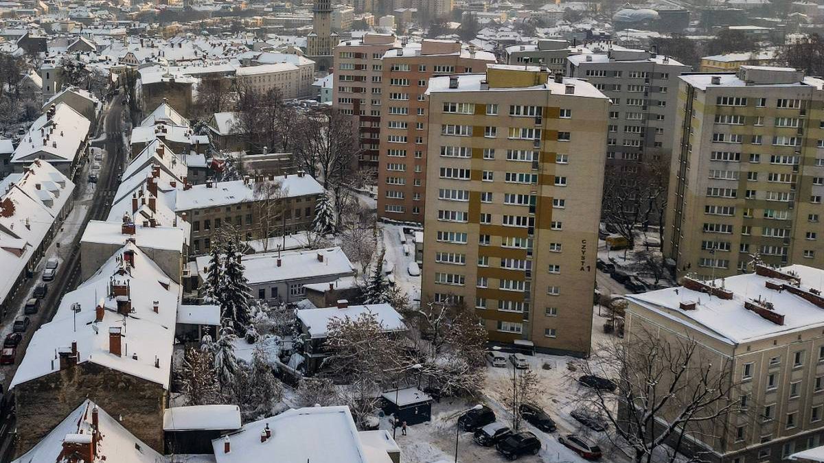 Kary za kaloryfery ustawione "na zero"? Ekspert wyjaśnia