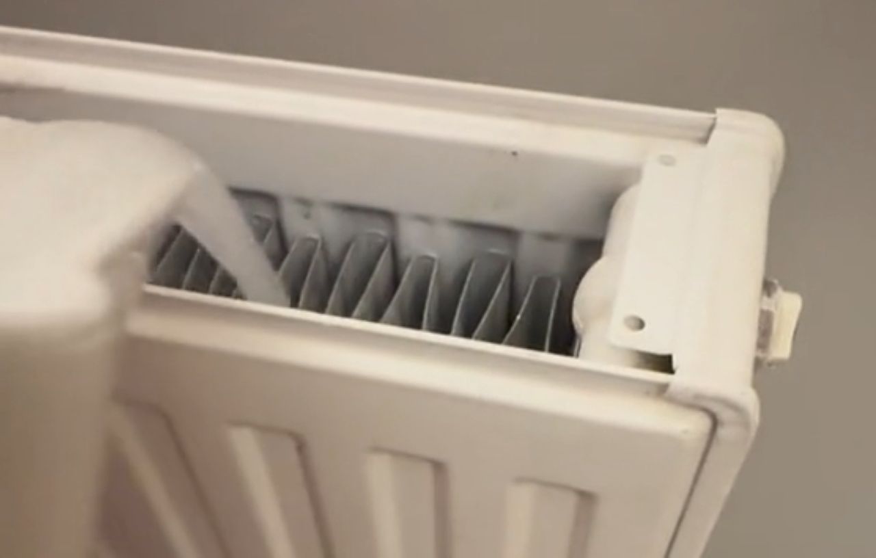 Simple trick to freshen home air: TikTok's radiator hack