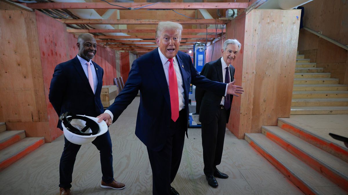 WASHINGTON, DC - JULY 24: (L-R) U.S. Sen. Tim Scott (R-SC), President Donald Trump and Federal Reserve Chair Jerome Powell tour the Federal Reserve’s $2.5 billion headquarters renovation project on July 24, 2025 in Washington, DC. The Trump administration has been critical of the cost of the renovation and Federal Reserve Chairman Jerome Powell. (Photo by Chip Somodevilla/Getty Images)