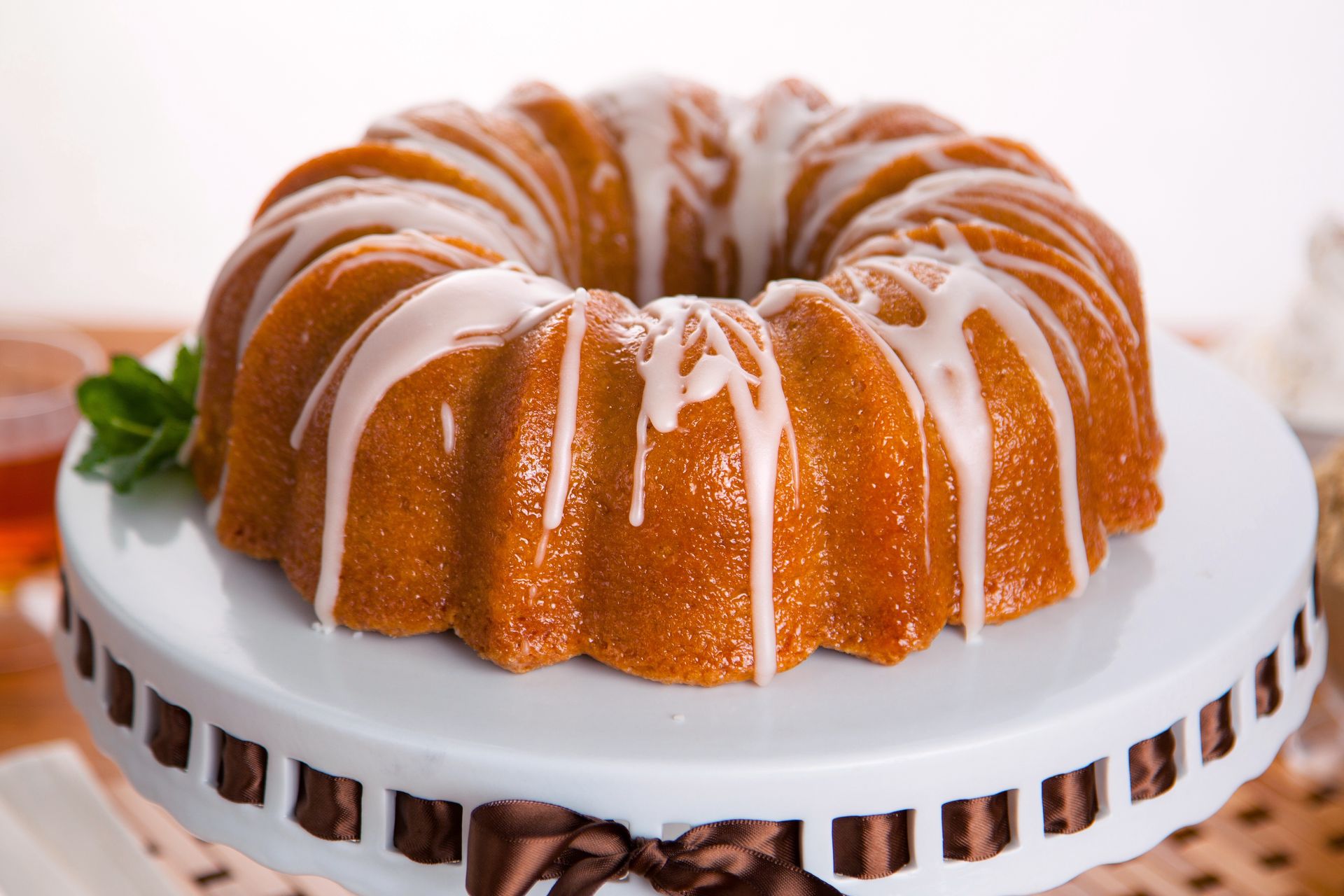 Tę babkę z łatwością zrobisz w 10 minut. Nie ma szybszego przepisu na Wielkanoc