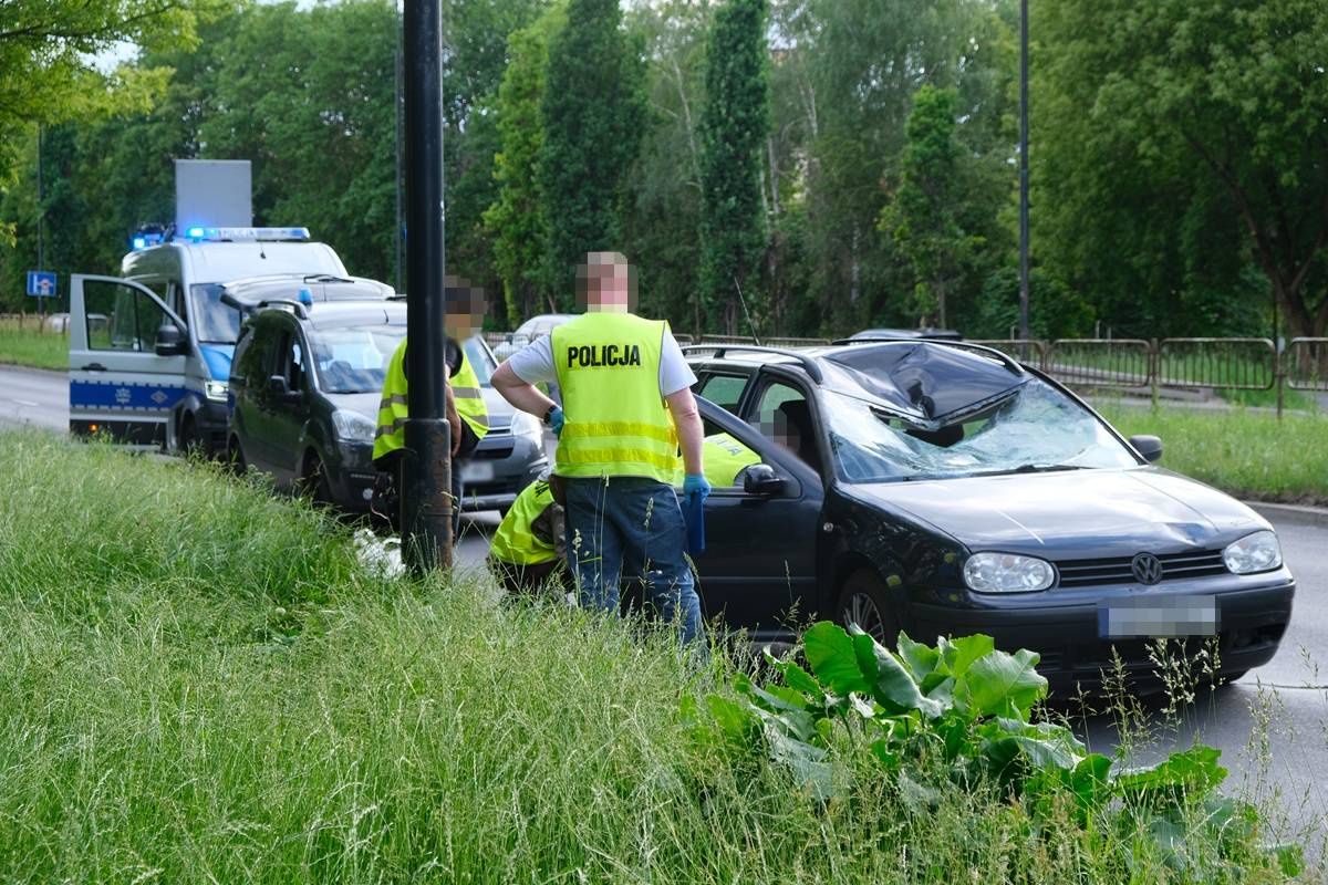 68-latek potrącony na pasach zmarł w szpitalu. Wiemy, który z pijanych obcokrajowców siedział za kierownicą volkswagena