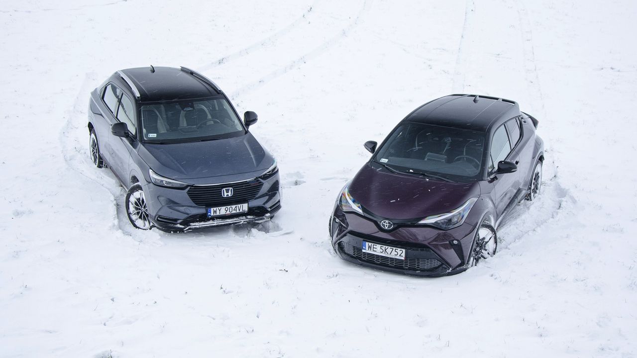 Honda HR-V vs. Toyota C-HR w głębokim śniegu? Ten pojedynek zawsze wygra honda. 