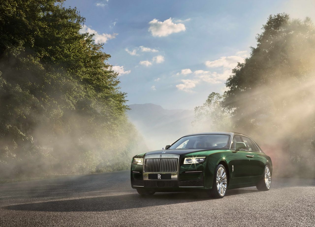 Nowy Rolls-Royce Ghost jeszcze bardziej komfortowy. Doczekał się długiej wersji Extended