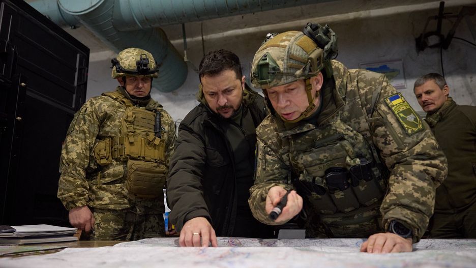 KHARKIV, UKRAINE - NOVEMBER 30: (----EDITORIAL USE ONLY - MANDATORY CREDIT - UKRAINIAN PRESIDENCY / HANDOUT' - NO MARKETING NO ADVERTISING CAMPAIGNS - DISTRIBUTED AS A SERVICE TO CLIENTS----) Ukrainian President Volodymyr Zelenskyy pays visits the soldiers in the Kupiansk frontline on November 30, 2023 in Kharkiv, Ukraine. (Photo by Ukrainian Presidency/Anadolu via Getty Images)
