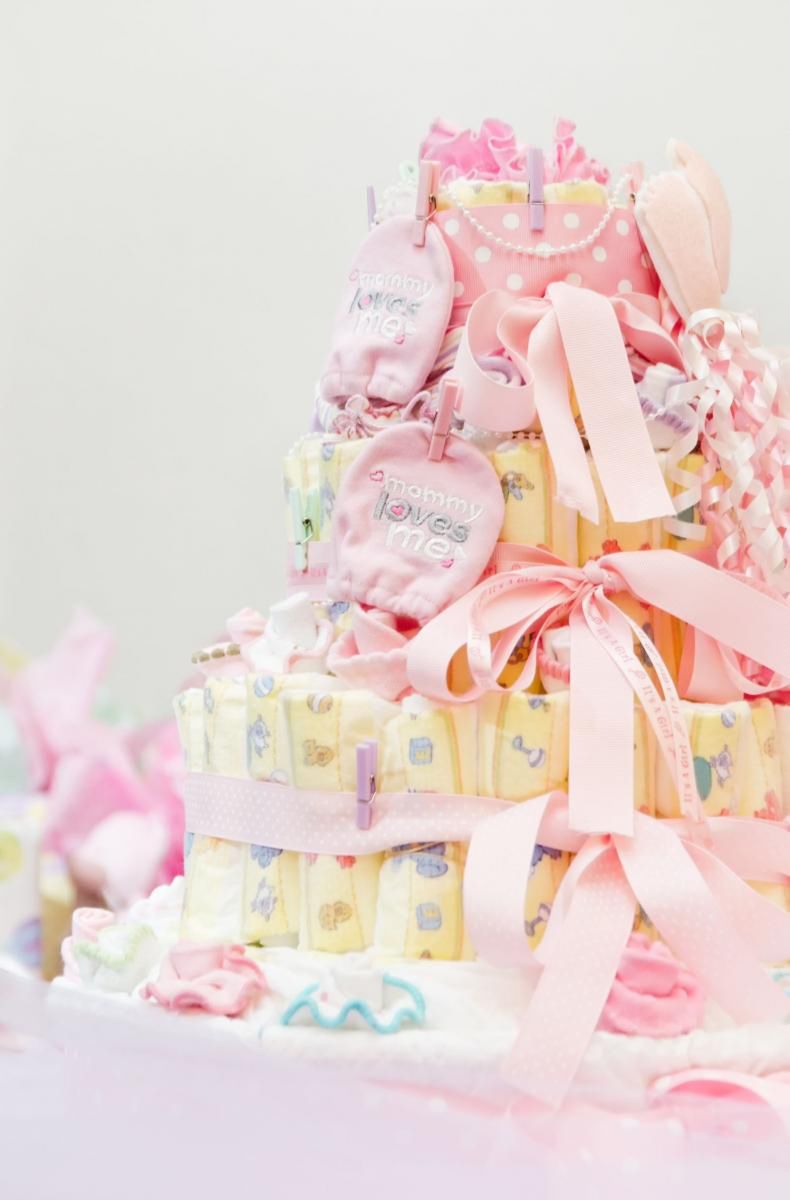 tort z pampersów można podarować na wiele okazji