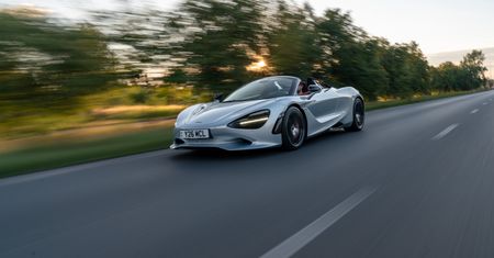 Test: McLaren 750S Spider – gdyby emocje były wodospadem