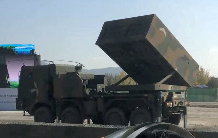 K239 Chunmoo. Wyrzutnie nazywane "koreańskimi HIMARS-ami" trafią do Polski