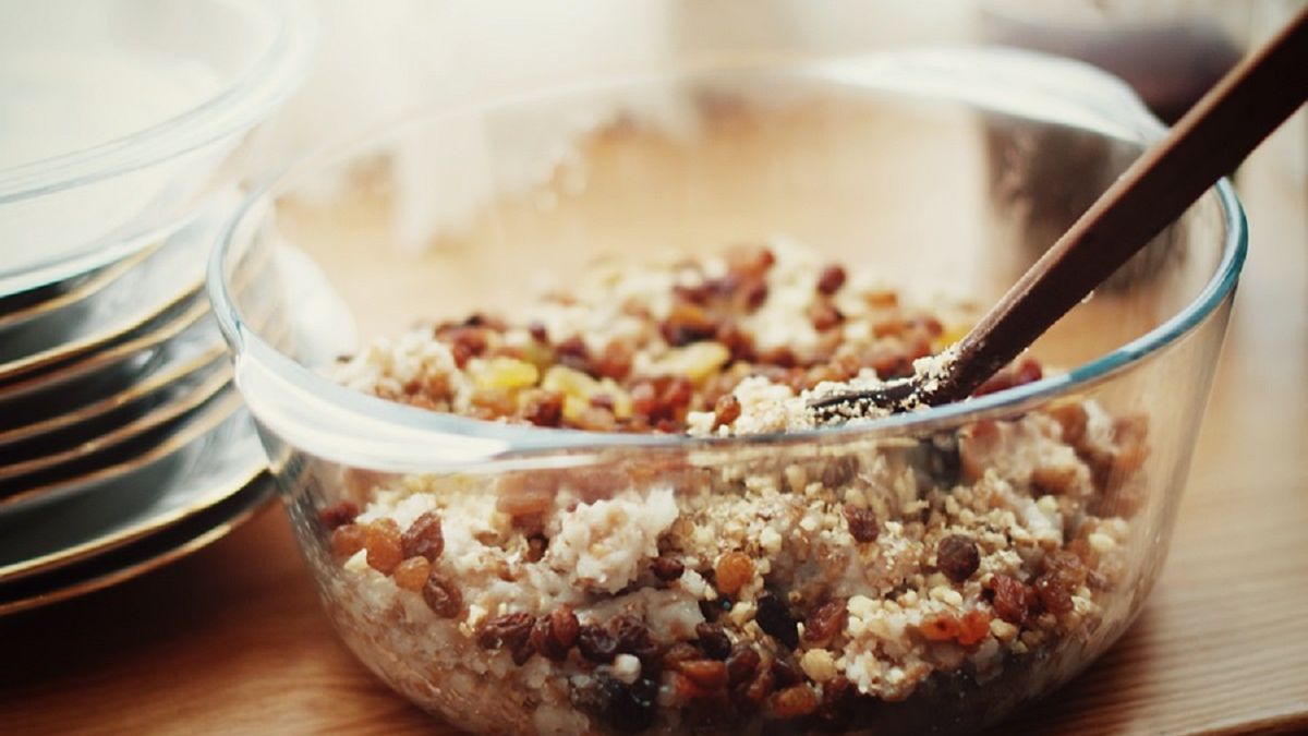 Kutia to przepyszna potrawa, która idealnie sprawdzi się jako wigilijny deser