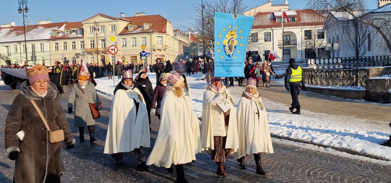 Przemarsz Orszaku Trzech Króli w Płocku.