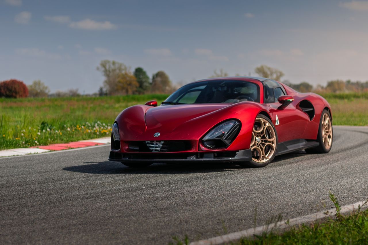 Alfa Romeo 33 Stradale