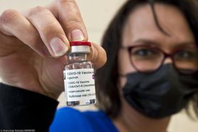 Eksperci zgadzają się z opinią Europejskiej Agencji Leków. "AstraZeneca jest bezpieczną i skuteczną szczepionką"