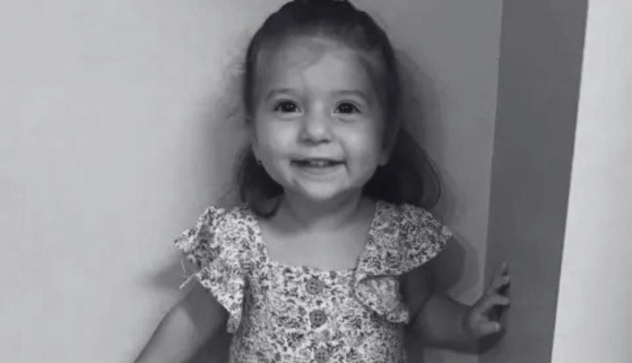 Zmiażdżył ją fotel. 2-latka umierała w aucie. Ogromna tragedia w USA