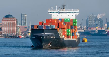 Przez wojnę Trumpa płacą krocie za transport i kontenery. Polski armator ujawnia liczby