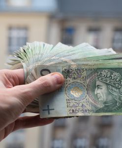 Polacy tracą tysiące złotych przez czekanie na wpis. Resort Ziobry bierze się za sądy i banki