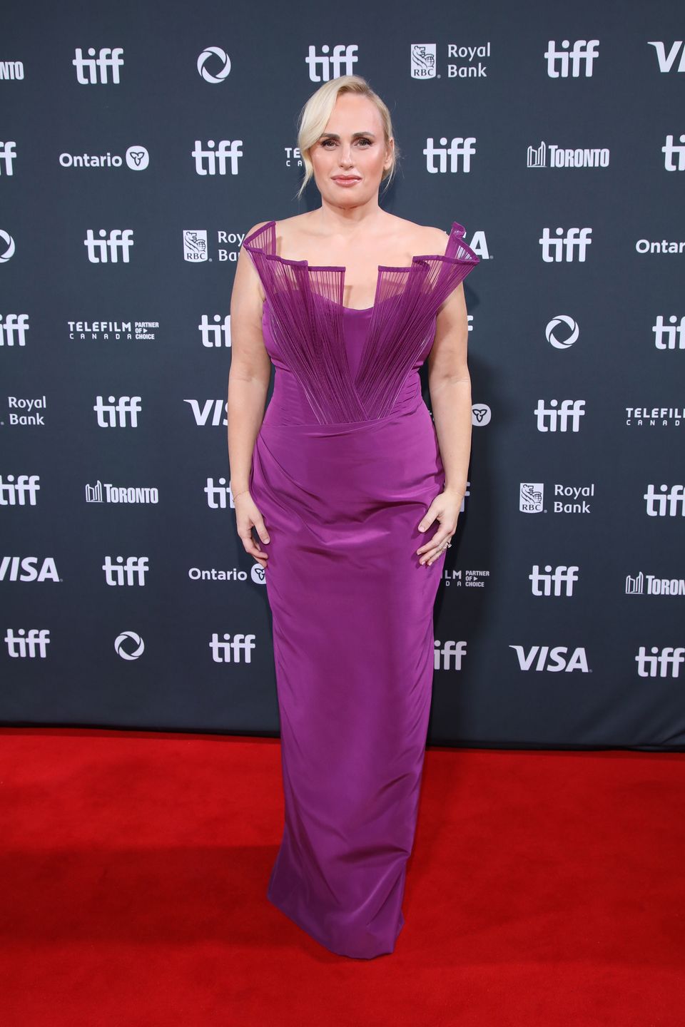 Rebel Wilson bryluje z narzeczoną na festiwalu w Toronto