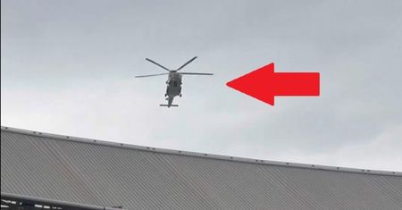 Mają rozmach. Pokazali kulisy lądowania na środku boiska