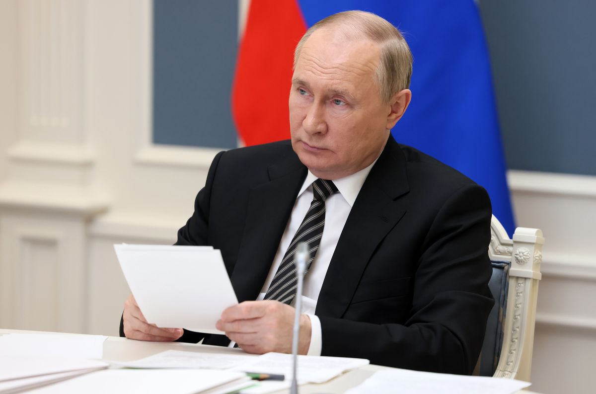 
Władimir Putin podpisał ustawę umożliwiającą zaciąganie do sił zbrojnych osób powyżej 40. roku życia PAP/EPA.
MIKHAIL METZEL / SPUTNIK / KREMLIN POOL