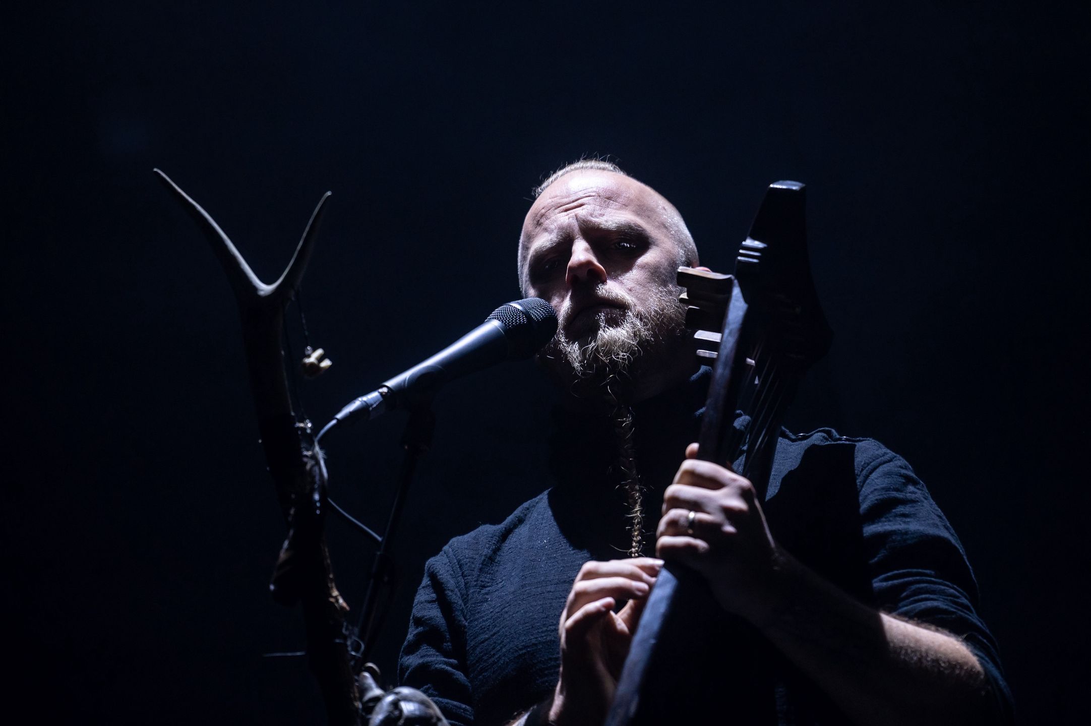Wardruna na scenie Gdańskiego Teatru Szekspirowskiego