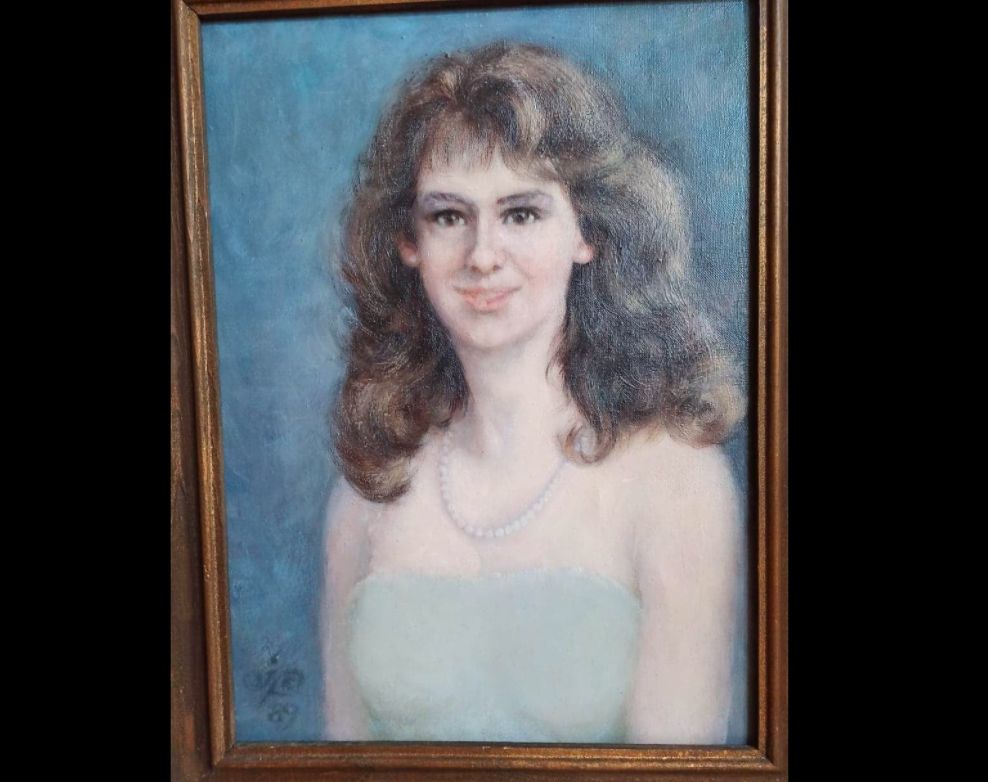 Warszawa. "Martusia '89" - tak podpisany jest portret, znaleziony w pracowni zmarłego na początku roku artysty. Nikt z rodziny nie rozpoznaje tajemniczej kobiety patrzącej z płótna
