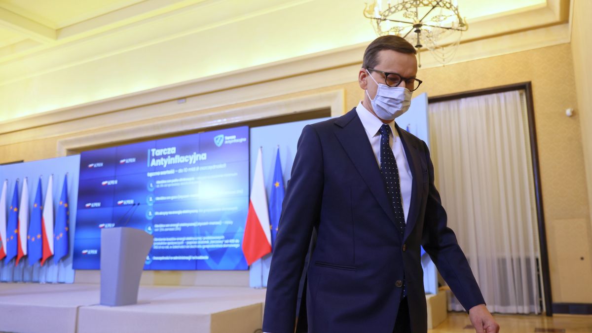 Warszawa, 25.11.2021. Premier Mateusz Morawiecki podczas konferencji prasowej w KPRM, 25 bm. (sko) PAP/Leszek Szymański