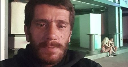 Seryjny gwałciciel spadł z urwiska. "Bestia z Kavos" uciekała przed policją