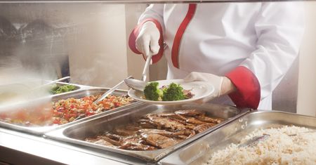 Najtańsza restauracja w stolicy. Posłowie jedzą za półdarmo