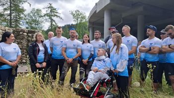 Wynieśli niepełnosprawnego Filipa na Giewont. Spełnili jego marzenia