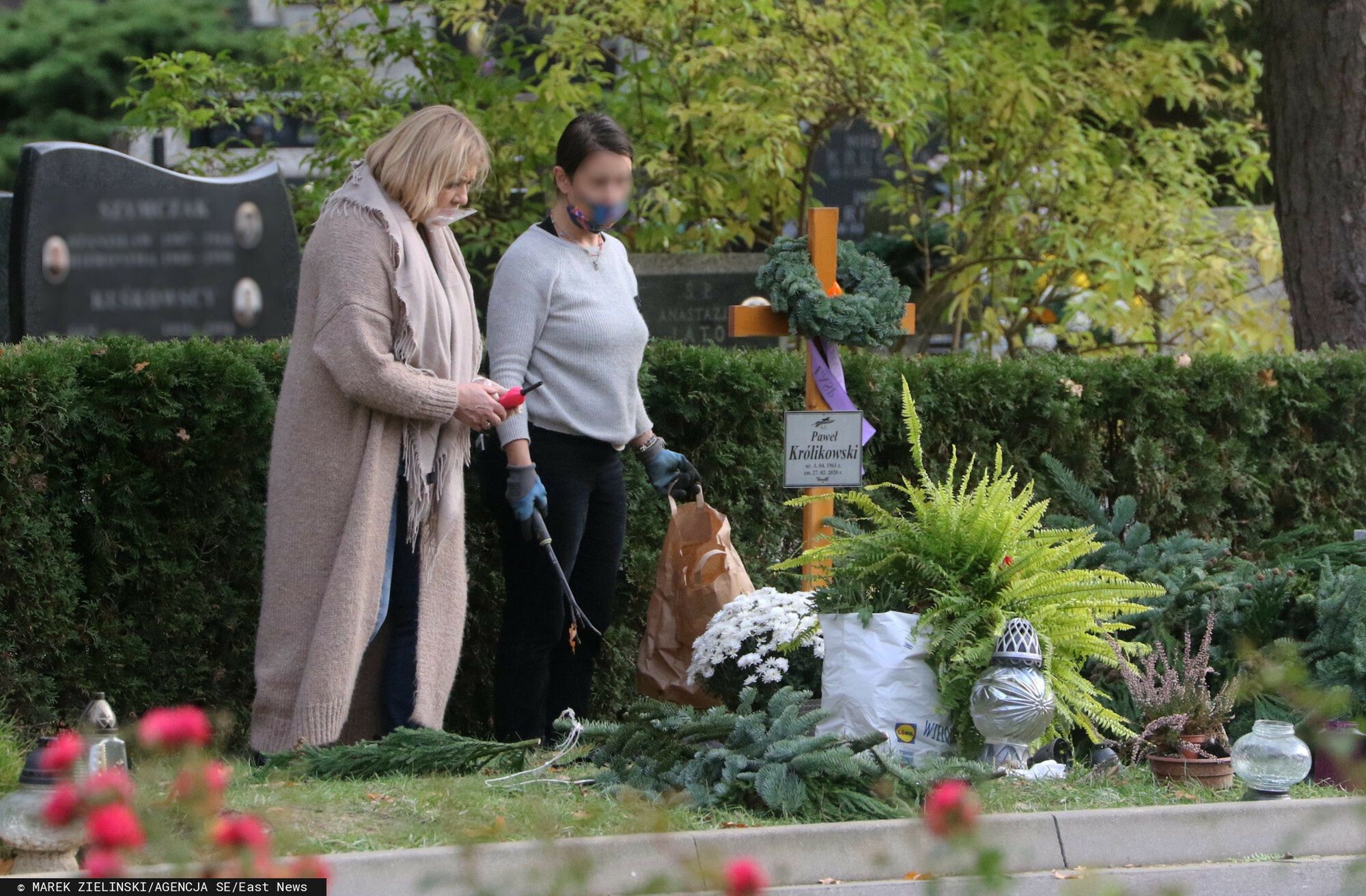 Małgorzata Ostrowska-Królikowska odwiedziła grób Pawła Królikowskiego