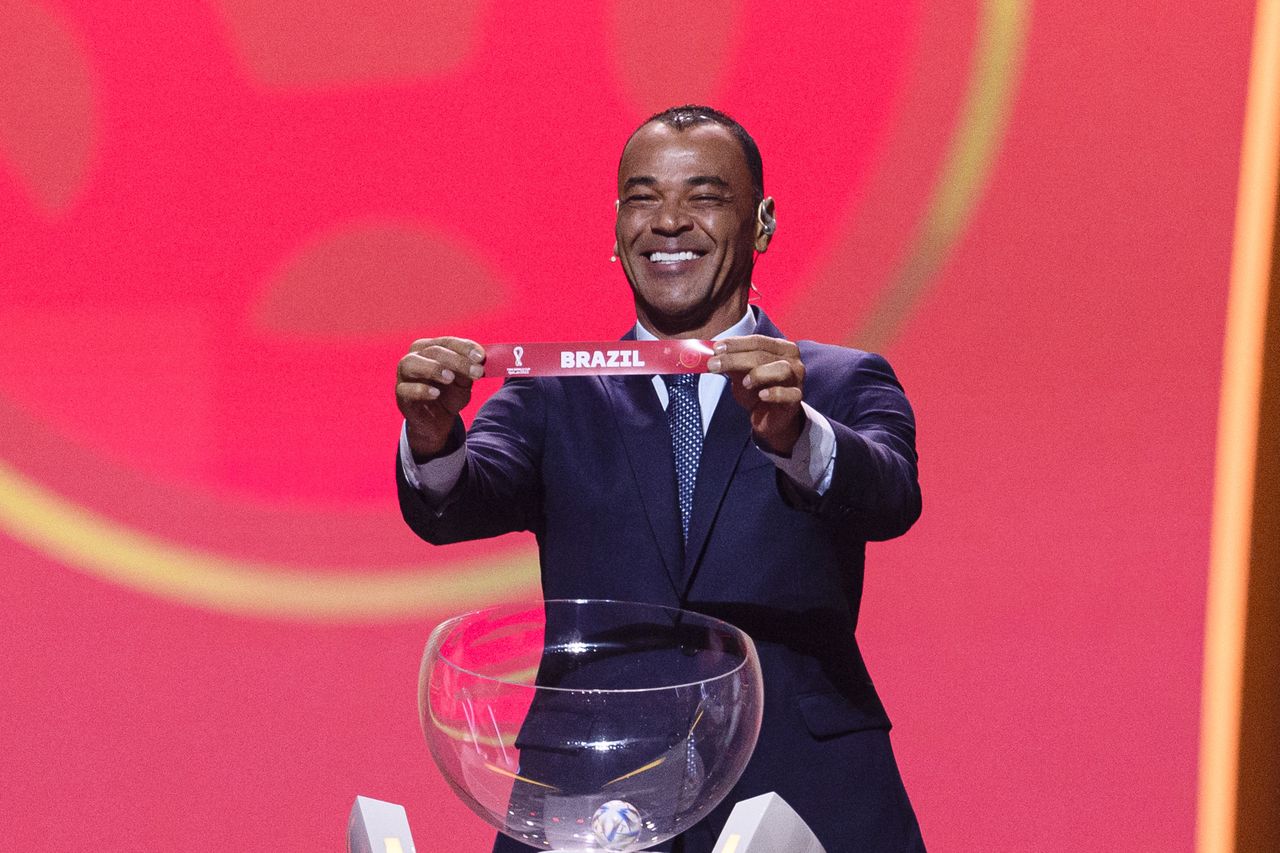 In the picture: Cafu