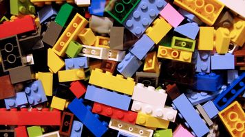 LEGO traciło miliardy. Tak firma uniknęła upadku